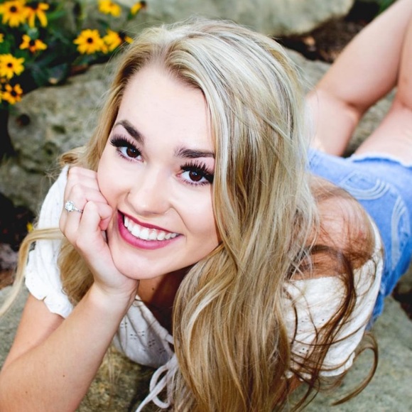 Meet your Posher, Jennifer - Picture 7 of 7